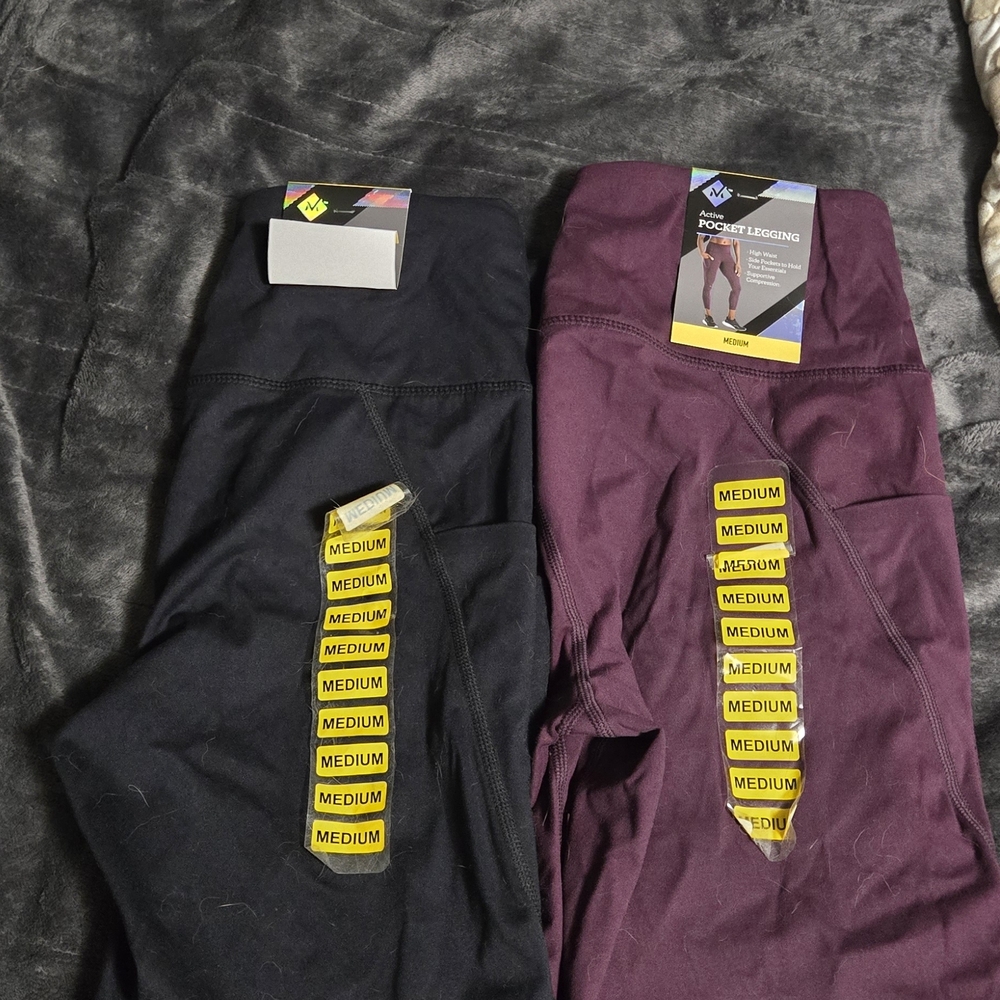 High-Rise Pocket Leggings in Black and Plum